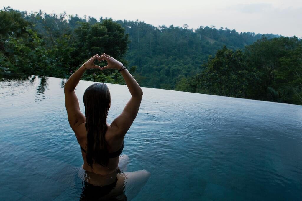 How much does it cost to build a swimming pool in Bali
