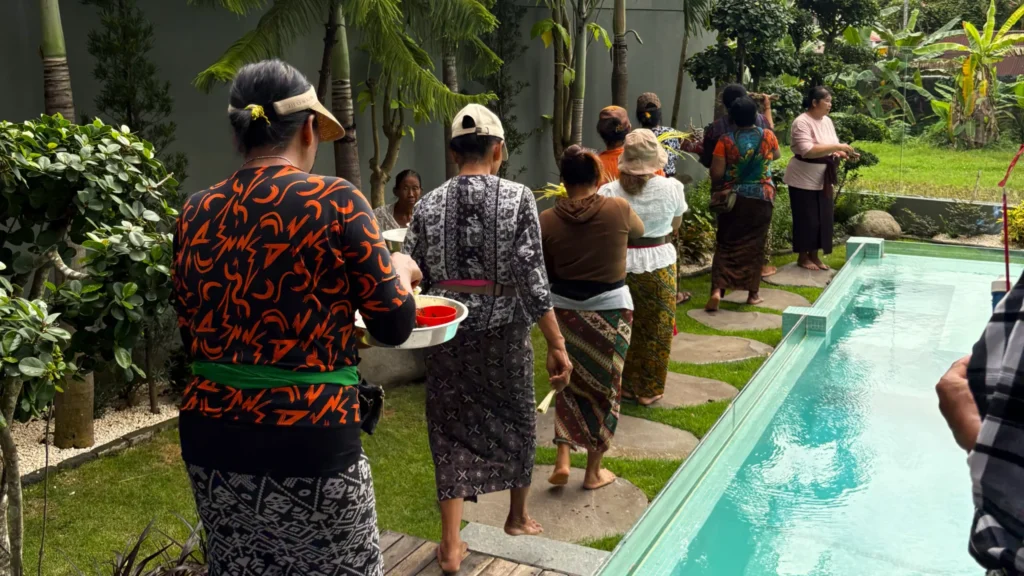 melaspas ceremony bali